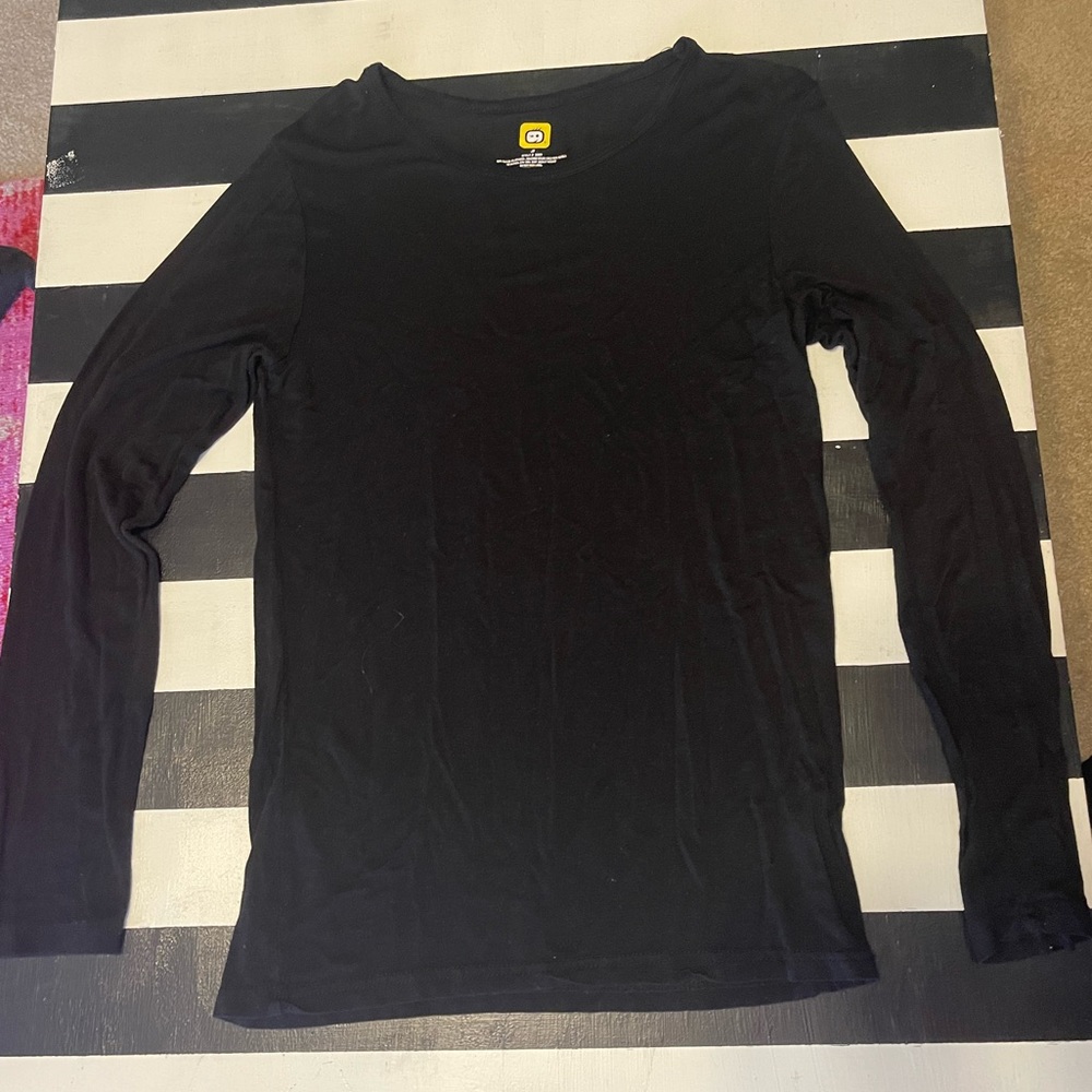 Long sleeve scrub tee